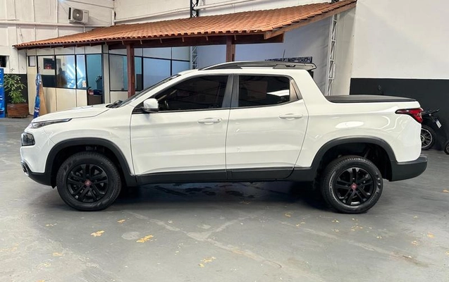 imagem-https://www.socarrao.com.br/sc-vehicle-images-prod/4243938/1790856433165-7556001_5_B_2f921f6efc.jpeg
