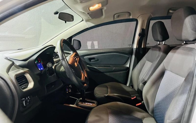 imagem-https://www.socarrao.com.br/sc-vehicle-images-prod/4243945/1790856503493-8516435_14_B_b78122d2e9.jpeg