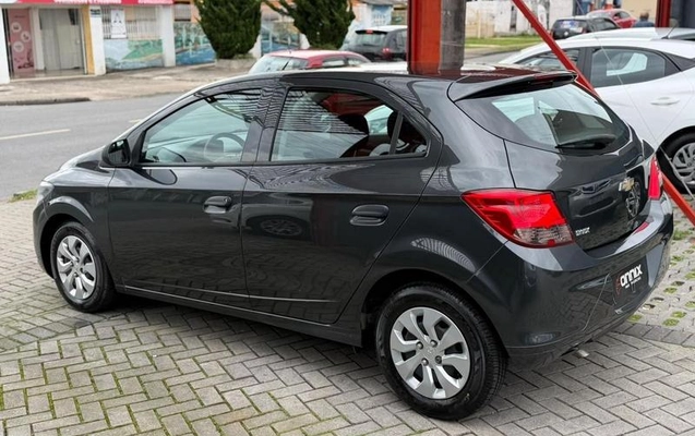 imagem-https://www.socarrao.com.br/sc-vehicle-images-prod/4244237/1790872962042-8532333_6_B_4c908d2e28.jpeg