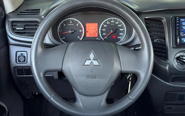 imagem-https://www.socarrao.com.br/sc-vehicle-images-prod/4244278/1790857481307-7975114_7_B_0ac07a846c.jpeg