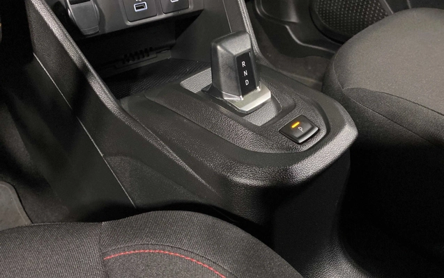 imagem-https://www.socarrao.com.br/sc-vehicle-images-prod/4244343/1790857636853-003_f71dc8aba85bda42a1c1ac07cd6d688a.jpg