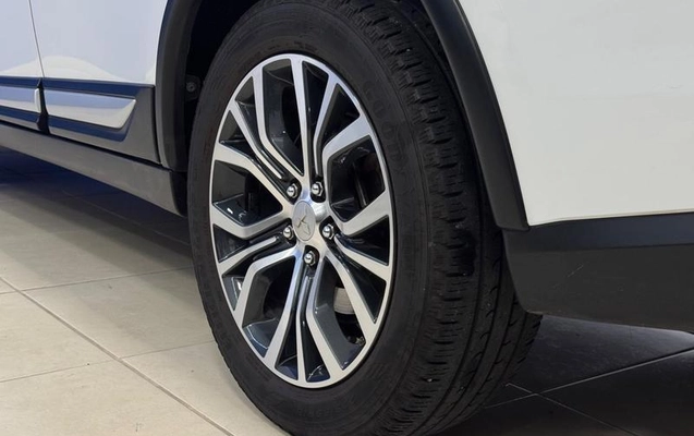 imagem-https://www.socarrao.com.br/sc-vehicle-images-prod/4244345/1790857638589-8505540_11_B_152b394215.jpeg