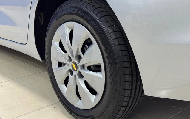 imagem-https://www.socarrao.com.br/sc-vehicle-images-prod/4244358/1790857671423-7818414_7_B_df7bdc8e63.jpeg
