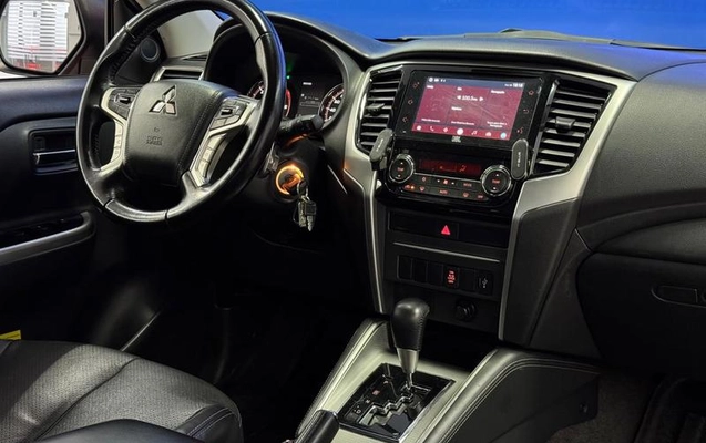 imagem-https://www.socarrao.com.br/sc-vehicle-images-prod/4244396/1790857754372-7460417_20_B_331f6ed987.jpeg