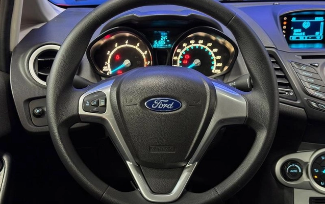imagem-https://www.socarrao.com.br/sc-vehicle-images-prod/4244438/1790857873774-8478522_10_B_a98b57c54e.jpeg