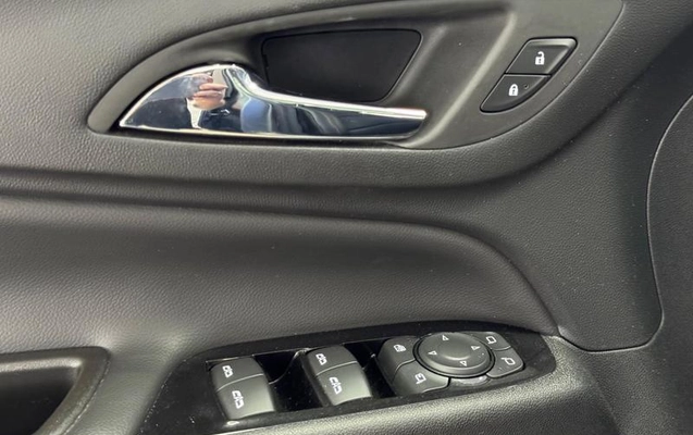 imagem-https://www.socarrao.com.br/sc-vehicle-images-prod/4244461/1790857989293-8531297_17_B_fb155c83c9.jpeg