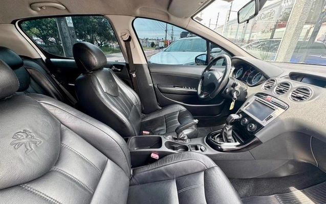 imagem-https://www.socarrao.com.br/sc-vehicle-images-prod/4244558/1790858358069-8486276_18_B_e403bd7032.jpeg