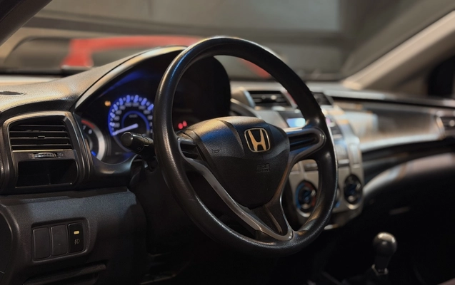 imagem-https://www.socarrao.com.br/sc-vehicle-images-prod/4244604/1790858508242-1_094048.jpg