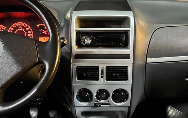 imagem-https://www.socarrao.com.br/sc-vehicle-images-prod/4244658/1790858704172-8515921_10_B_b852125ecc.jpeg