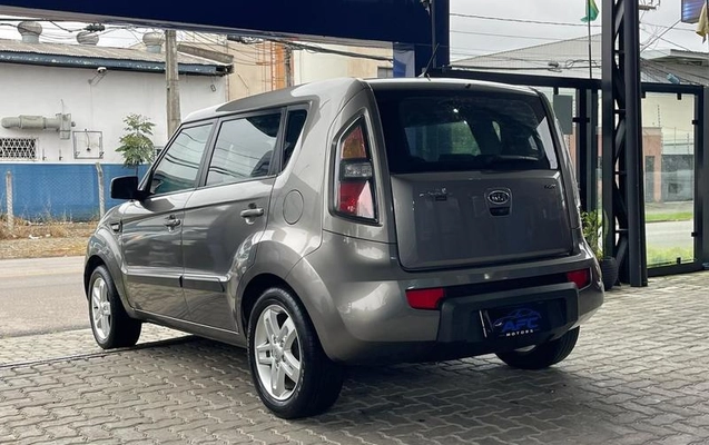 imagem-https://www.socarrao.com.br/sc-vehicle-images-prod/4244666/1790858726785-8527031_3_B_dced35c850.jpeg