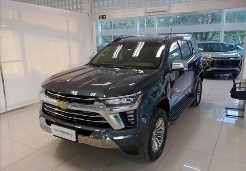Chevrolet Trailblazer 2026 Cinza — foto 1 de 3