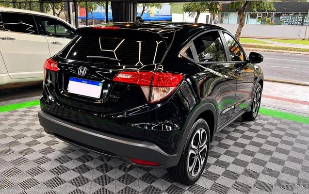 imagem-https://www.socarrao.com.br/sc-vehicle-images-prod/4244812/1791231172807-8515498_4_B_64f63899a7.jpeg