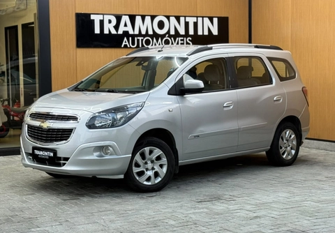 Chevrolet Spin 2013 Prata — foto 1 de 3