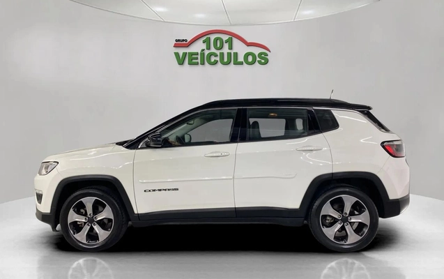 imagem-https://www.socarrao.com.br/sc-vehicle-images-prod/4244851/1790859250592-003_4c8e7d516b6cf29631b898ed67cbba93.jpg