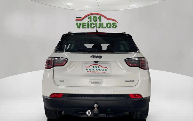 imagem-https://www.socarrao.com.br/sc-vehicle-images-prod/4244851/1790859250597-003_ff47a81d5d817545ba7a940db8db070c.jpg