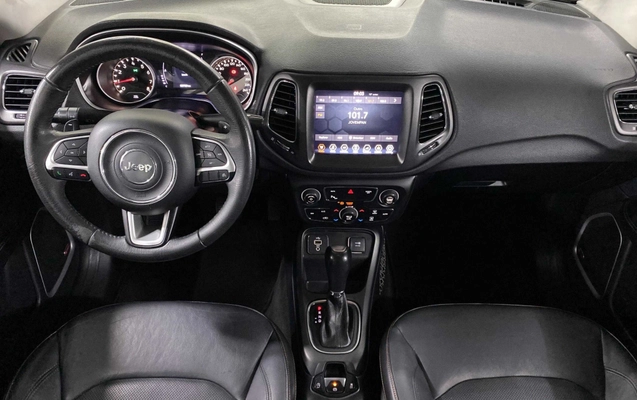 imagem-https://www.socarrao.com.br/sc-vehicle-images-prod/4244851/1790859250612-003_96a7d2bb34d272ce86e9e1ee45b011e9.jpg