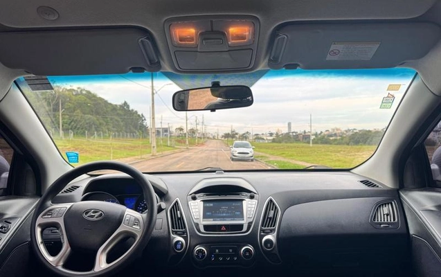 imagem-https://www.socarrao.com.br/sc-vehicle-images-prod/4244909/1791036883799-8530340_10_B_026569953c.jpeg