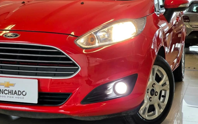 imagem-https://www.socarrao.com.br/sc-vehicle-images-prod/4245101/1791388196233-37f61713-31bb-410e-a8cb-c1d6f57db36020260930173008.jpeg