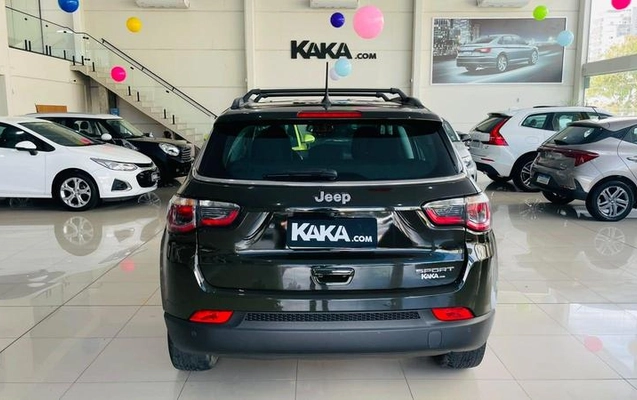 imagem-https://www.socarrao.com.br/sc-vehicle-images-prod/4245308/1790860209534-8485175_0_B_deb6e08103.jpeg