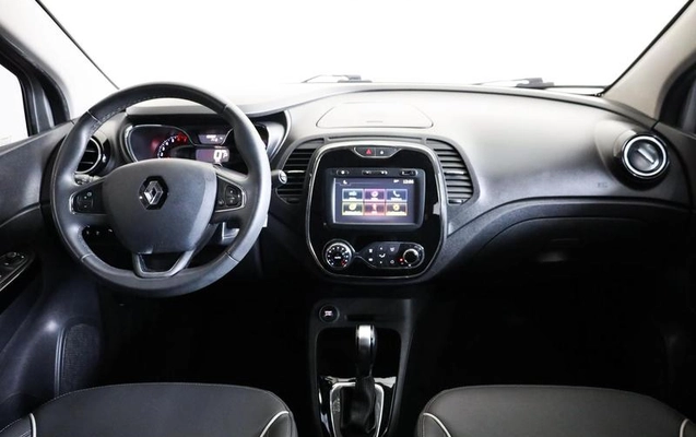 imagem-https://www.socarrao.com.br/sc-vehicle-images-prod/4245315/1791309274383-8528554_9_B_7416f4e910.jpeg