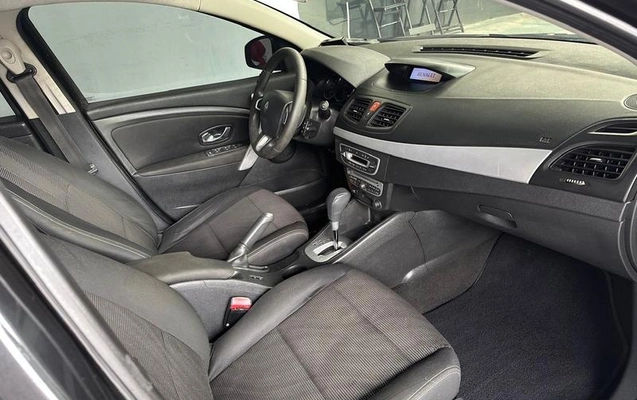 imagem-https://www.socarrao.com.br/sc-vehicle-images-prod/4245364/1791215464044-8530356_8_B_e2c54ad6ab.jpeg