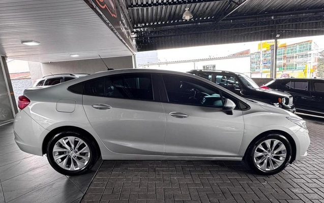 imagem-https://www.socarrao.com.br/sc-vehicle-images-prod/4245595/1791894531165-8512122_2_B_b5c86f1bee.jpeg