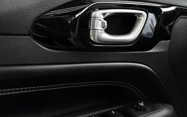 imagem-https://www.socarrao.com.br/sc-vehicle-images-prod/4245642/1790870807709-8530648_12_B_7ea821bfc5.jpeg