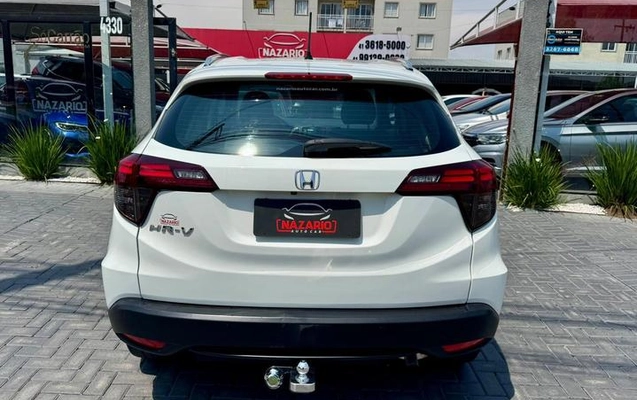 imagem-https://www.socarrao.com.br/sc-vehicle-images-prod/4245663/1790861112814-8516021_10_B_7107f798b5.jpeg