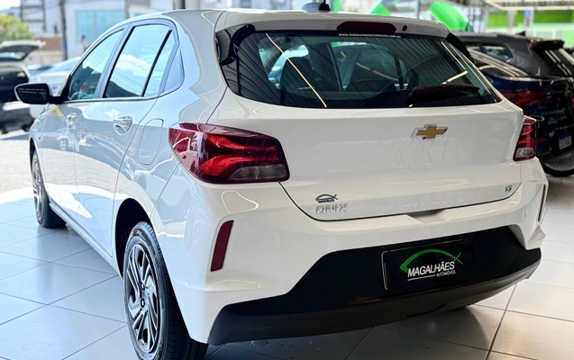 imagem-https://www.socarrao.com.br/sc-vehicle-images-prod/4245755/1790880161593-57029a83c52d4a1a857812fa6dc7aec7_1790861064187.jpg