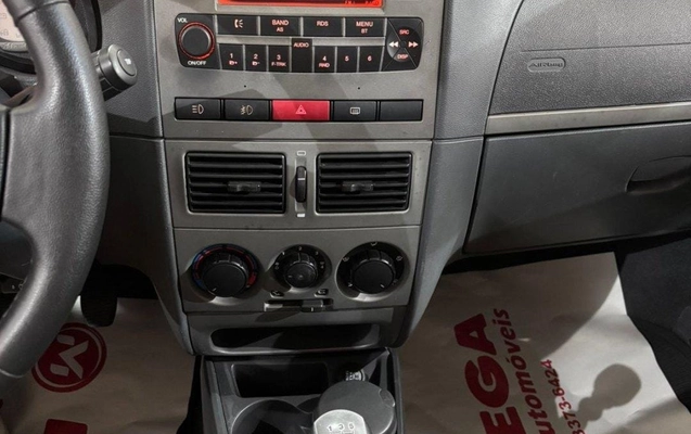 imagem-https://www.socarrao.com.br/sc-vehicle-images-prod/42458/1769988757030-7245316OR_1769193977_87_960.jpg