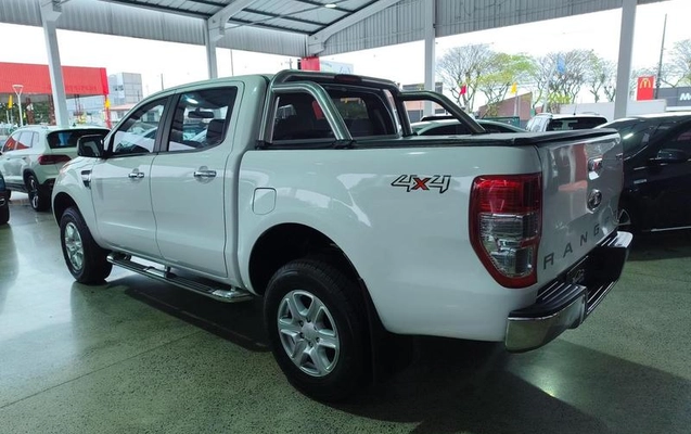 imagem-https://www.socarrao.com.br/sc-vehicle-images-prod/4245857/1791372917701-8524288_5_B_0097a83777.jpeg