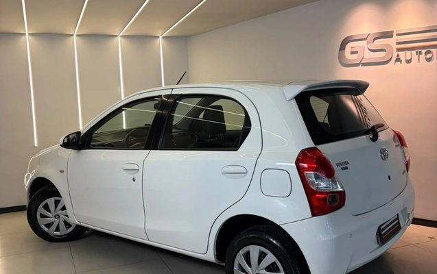 imagem-https://www.socarrao.com.br/sc-vehicle-images-prod/4245886/1790875250017-gb-7a2f2b2.jpeg