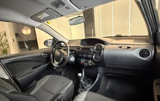 imagem-https://www.socarrao.com.br/sc-vehicle-images-prod/4245886/1790875250025-gb-b2891f1.jpeg