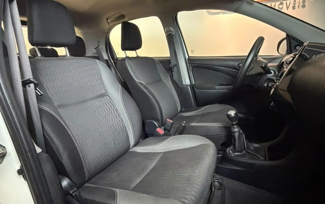 imagem-https://www.socarrao.com.br/sc-vehicle-images-prod/4245886/1790875250027-gb-bc2c400.jpeg