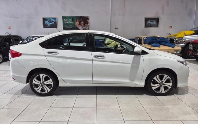 imagem-https://www.socarrao.com.br/sc-vehicle-images-prod/4245958/1790945885090-8487792_5_B_1d0ee2e4b1.jpeg