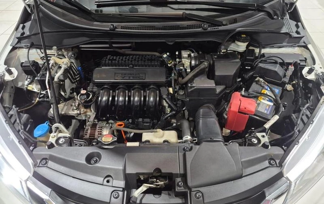 imagem-https://www.socarrao.com.br/sc-vehicle-images-prod/4245958/1790945885109-8487792_14_B_f08e6b1e61.jpeg