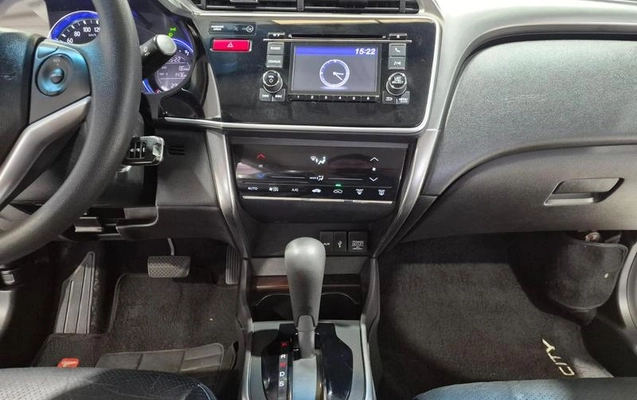 imagem-https://www.socarrao.com.br/sc-vehicle-images-prod/4245958/1790945885116-8487792_18_B_82a1459025.jpeg