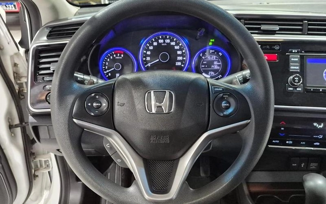 imagem-https://www.socarrao.com.br/sc-vehicle-images-prod/4245958/1790945885119-8487792_20_B_1d30a4be31.jpeg