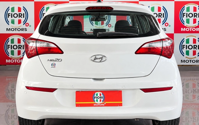 imagem-https://www.socarrao.com.br/sc-vehicle-images-prod/4246081/1790862192089-1da9d9f9-d227-41d7-9618-64f6f13a5715.jpg