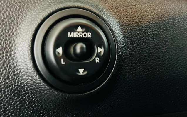 imagem-https://www.socarrao.com.br/sc-vehicle-images-prod/4246081/1790862192090-c1f93924-5227-482c-8be0-8cf3389affec.jpg