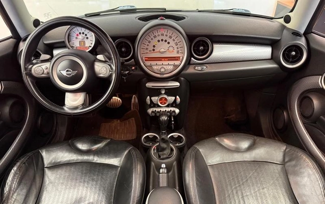 imagem-https://www.socarrao.com.br/sc-vehicle-images-prod/4246484/1790864534246-7730221_7_B_9a8a644214.jpeg