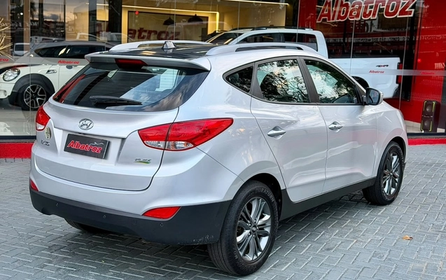imagem-https://www.socarrao.com.br/sc-vehicle-images-prod/4246486/1790862945718-8_105520.jpg