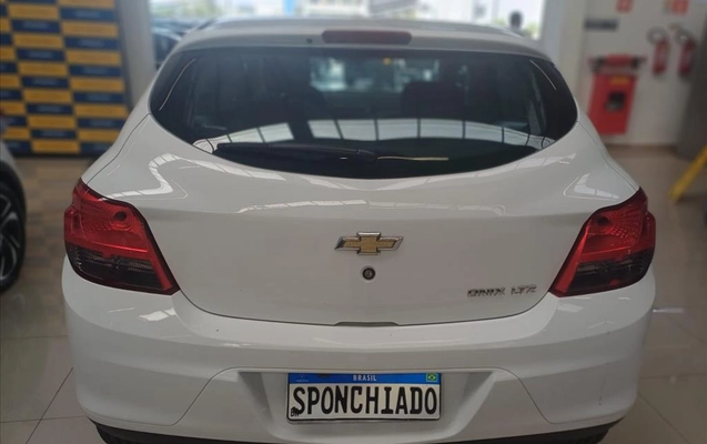 imagem-https://www.socarrao.com.br/sc-vehicle-images-prod/4246611/1790980482408-1d1dac15-ea96-4003-a952-25530d48d04820260930173807.jpeg