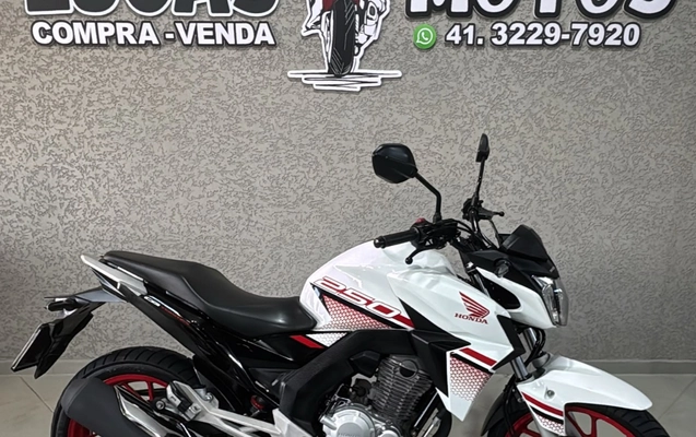 imagem-https://www.socarrao.com.br/sc-vehicle-images-prod/4246702/1790863343371-V2hhdHNBcHAgSW1hZ2UgMjAyNi0wOS0yNSBhdCAxNy41MC4xMy5qcGVn.jpeg