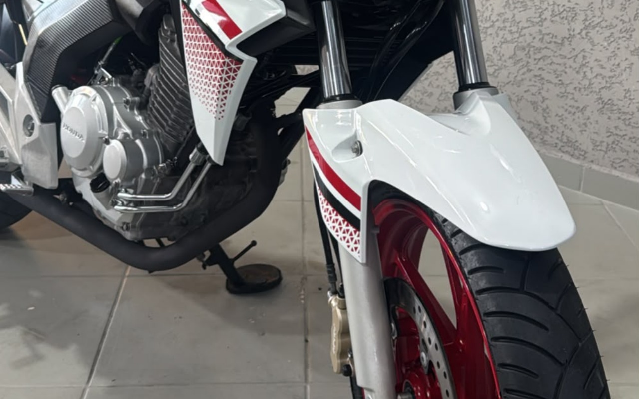 imagem-https://www.socarrao.com.br/sc-vehicle-images-prod/4246702/1790863343581-V2hhdHNBcHAgSW1hZ2UgMjAyNi0wOS0yNSBhdCAxNy41MC41Mi5qcGVn.jpeg