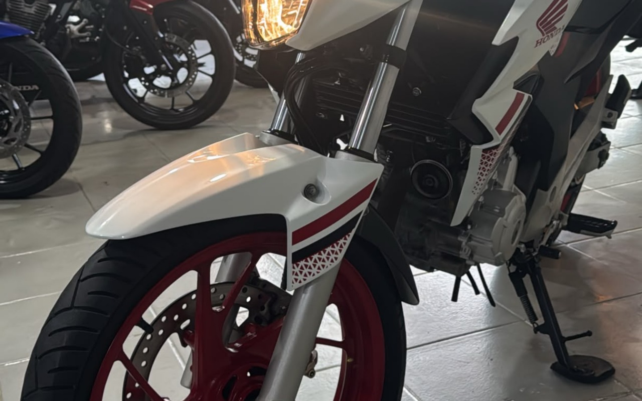 imagem-https://www.socarrao.com.br/sc-vehicle-images-prod/4246702/1790863344424-V2hhdHNBcHAgSW1hZ2UgMjAyNi0wOS0yNSBhdCAxNy41My41Ni5qcGVn.jpeg