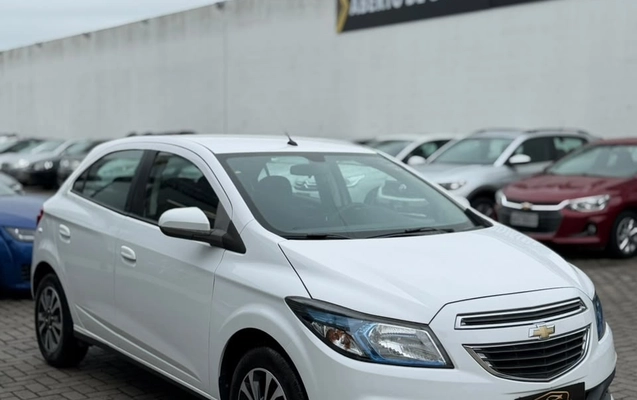 imagem-https://www.socarrao.com.br/sc-vehicle-images-prod/4246765/1791463905523-gb-548eae6.jpeg