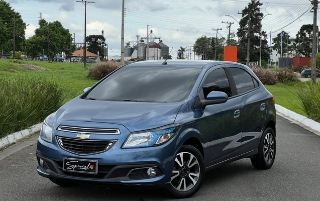 imagem-https://www.socarrao.com.br/sc-vehicle-images-prod/4246895/1790863881075-V2hhdHNBcHAgSW1hZ2UgMjAyNi0wOS0zMCBhdCAxNS4xMS40MCAoMikuanBlZw.jpeg