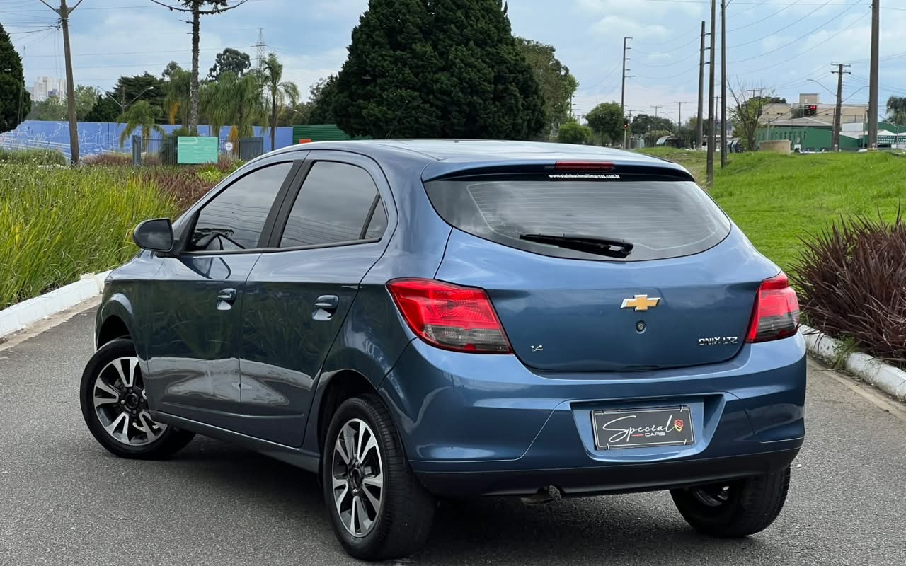 imagem-https://www.socarrao.com.br/sc-vehicle-images-prod/4246895/1790863881334-V2hhdHNBcHAgSW1hZ2UgMjAyNi0wOS0zMCBhdCAxNS4xMS40My5qcGVn.jpeg