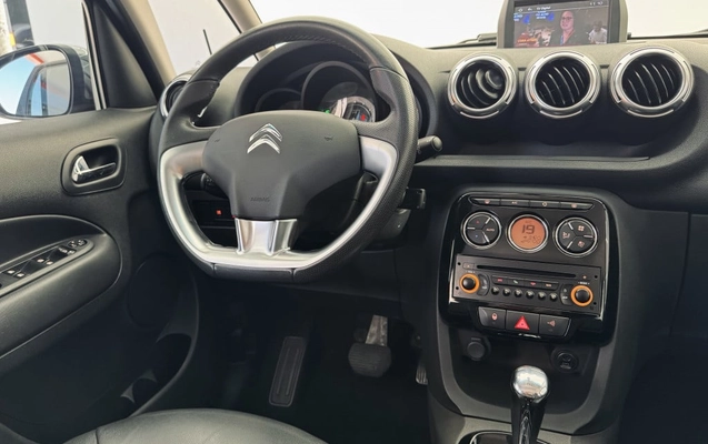 imagem-https://www.socarrao.com.br/sc-vehicle-images-prod/4246926/1790863930934-vehicle_image_1790776445_44d9b56d6482aafffa539882eeae6c90.jpeg